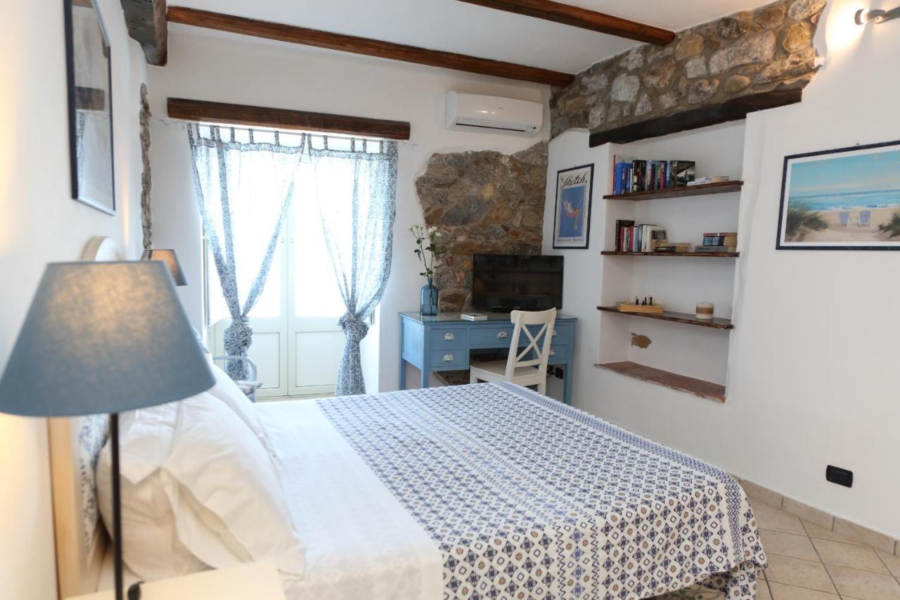 Coastal Seaview Suite & Central Balcony Street View Studio Cefalu Ngoại thất bức ảnh