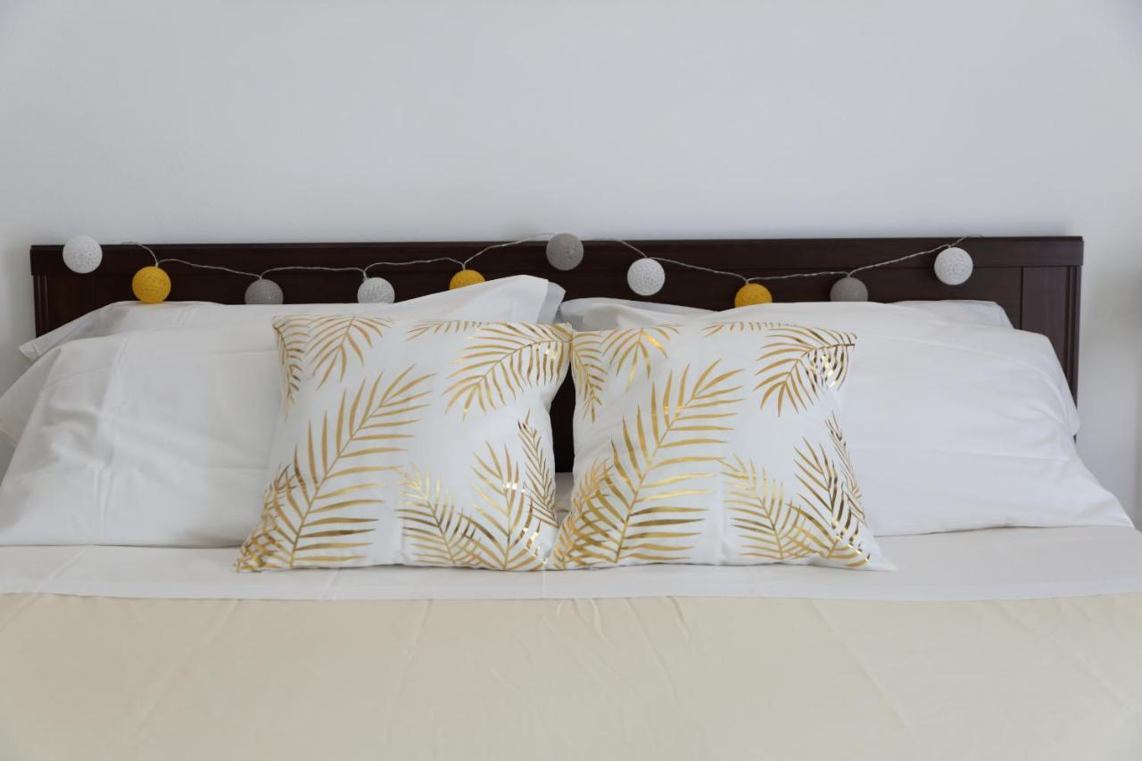 Coastal Seaview Suite & Central Balcony Street View Studio Cefalu Ngoại thất bức ảnh
